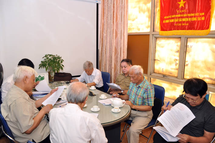 Thường[-]vụ[-]Hội[-]BVTN&MT[-]Việt[-]Nam[-]điều[-]chỉnh[-]nhiều[-]hoạt[-]động[-]trong[-]thời[-]gian[-]tới